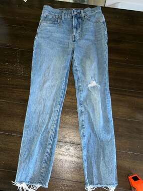Madewell The Perfect Vintage Crop Jean Size 26 Light Wash Distressed Raw Hem